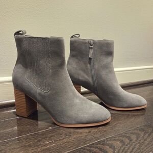 Violet & Red Stitchfix Gray Suede Booties "Meagan" Size 9.5 New With Tags